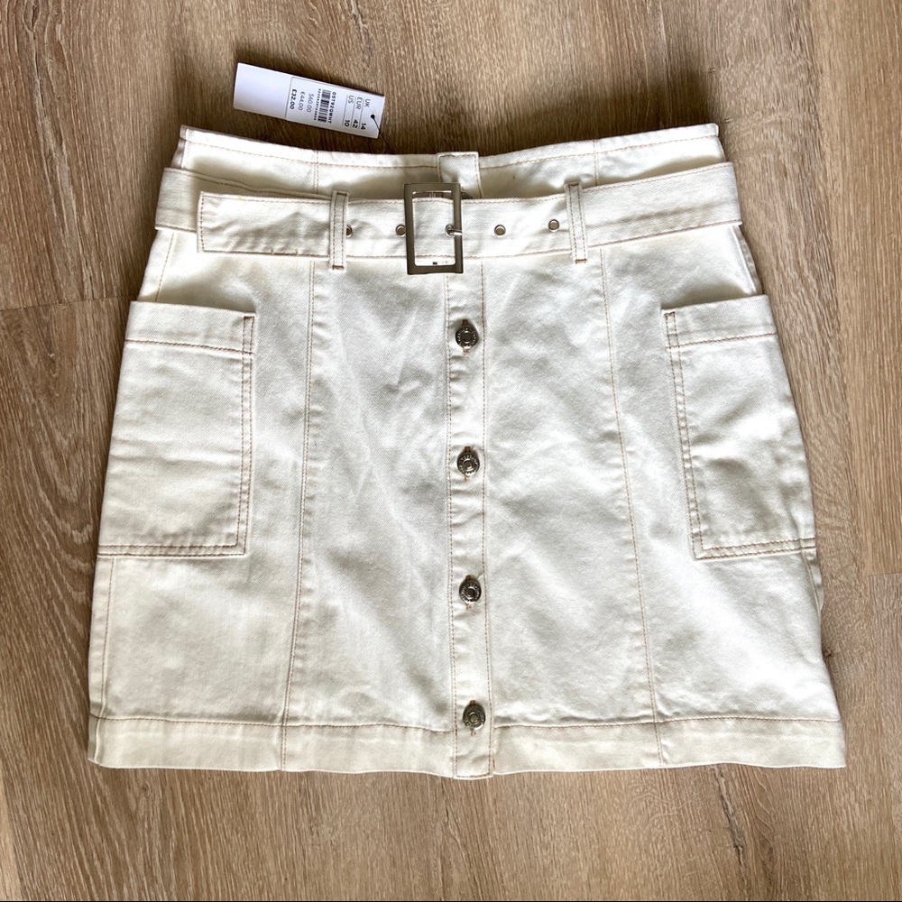 NEW TopShop White Denim Skirt with Pockets + Belt